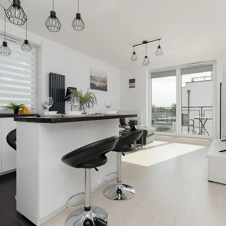 Szlachecka Apartment With Balcony & Parking Warsaw By Noclegi Renters Exterior photo