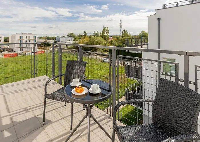 Szlachecka Apartment With Balcony & Parking Warsaw By Noclegi Renters