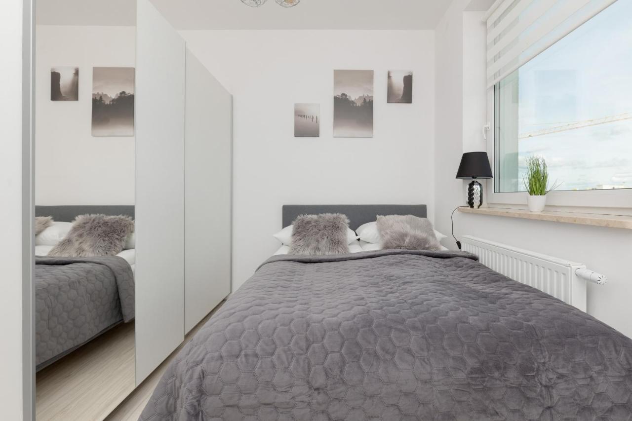 Szlachecka With Balcony & Parking By Renters * Varsavia